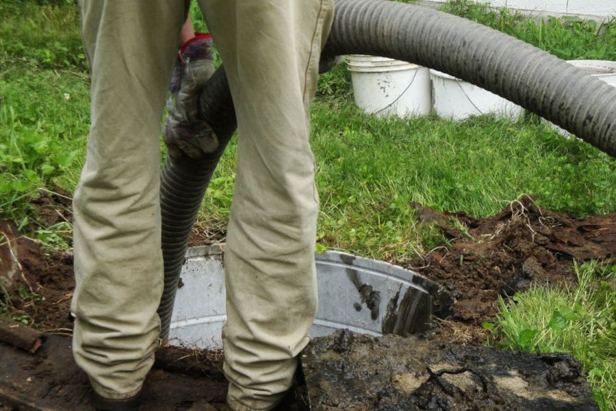 Septic tank pumping